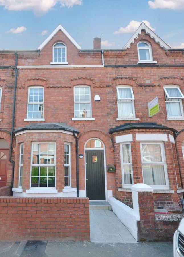 Queens Quarter Townhouse 1 벨파스트 외부 사진